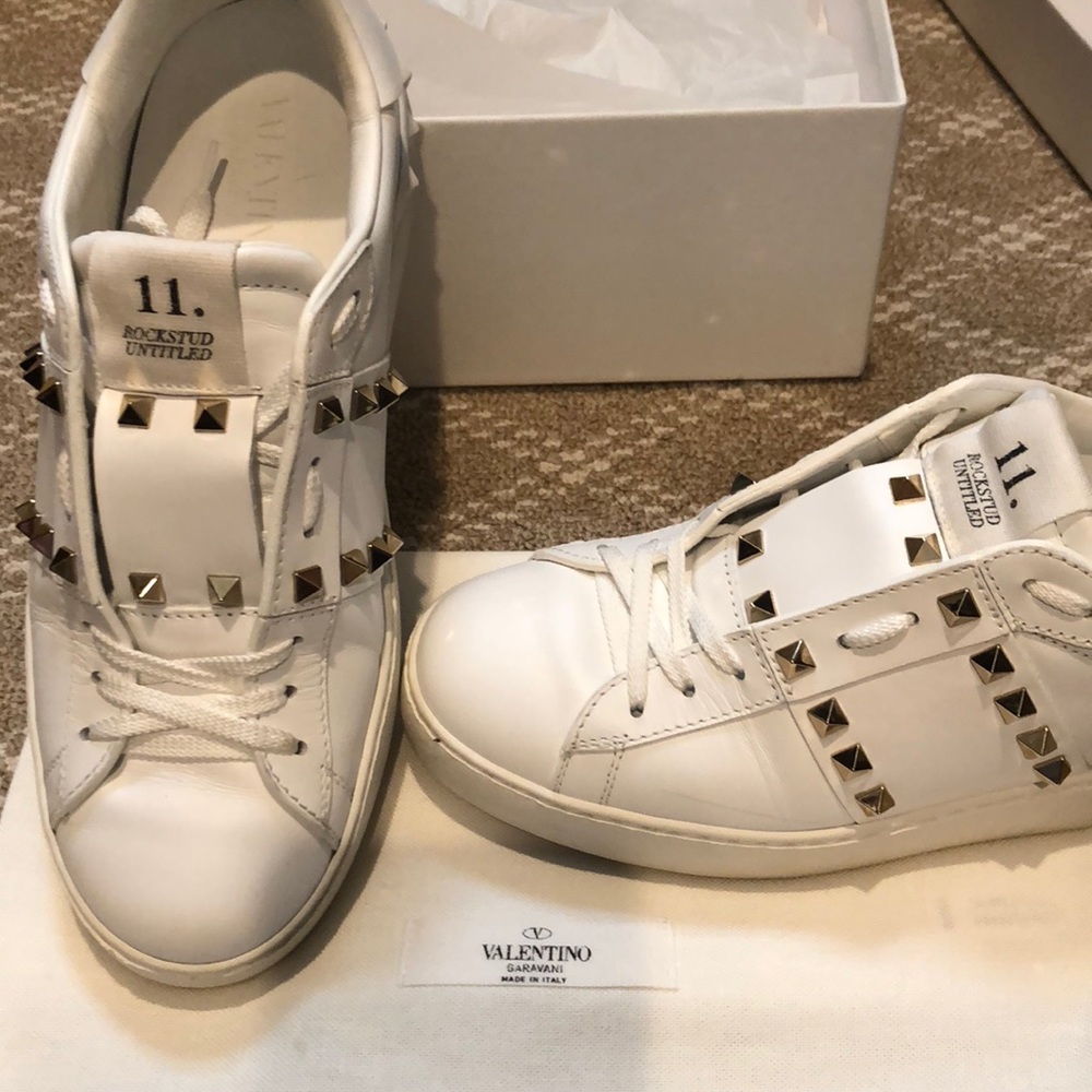 Valentino Sneakers